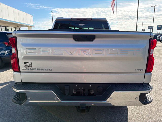 Used 2020 Chevrolet Silverado 1500 LTZ w/ LTZ Plus Package RWD image 4