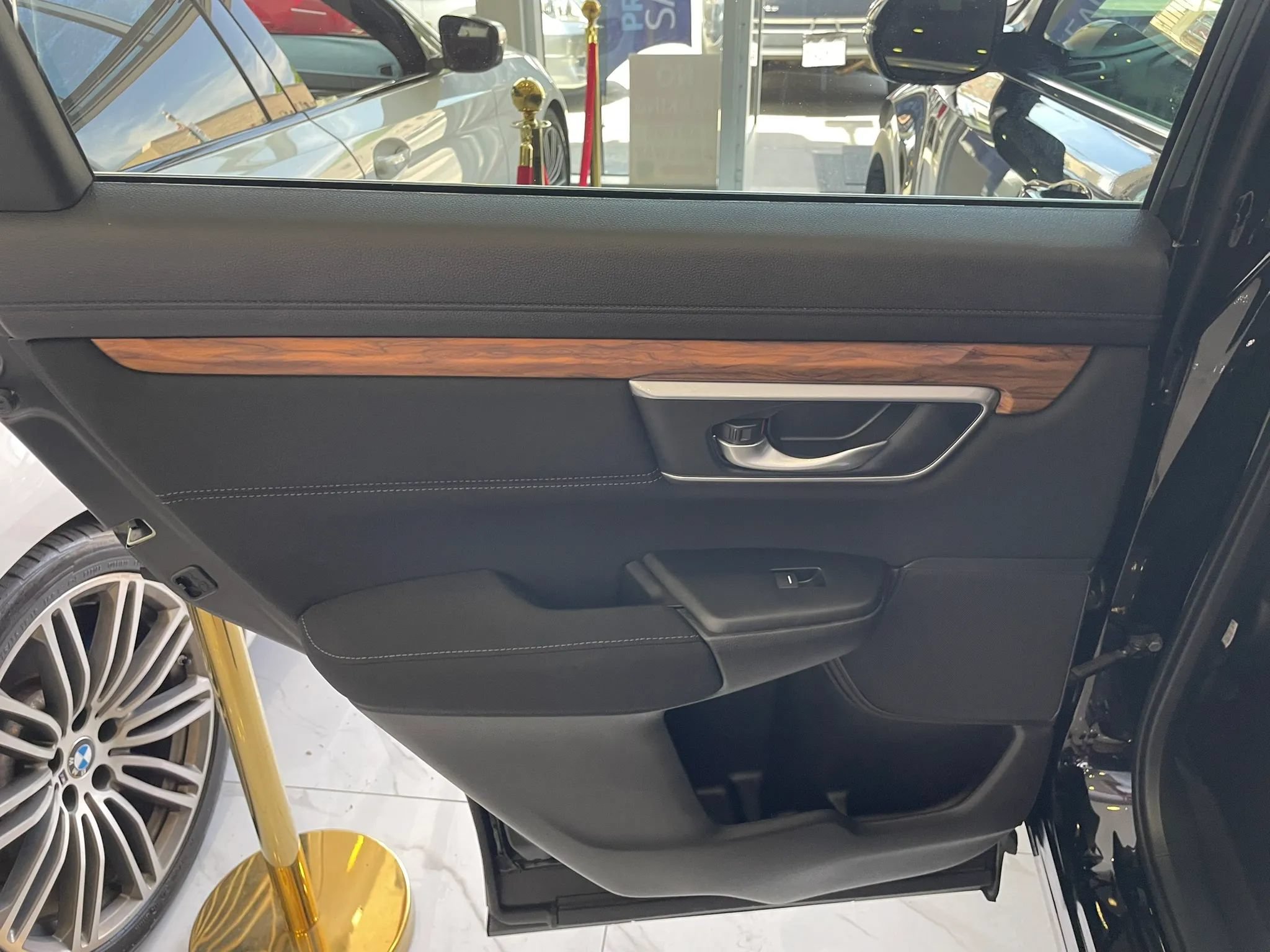 Used 2018 Honda CR-V EX image 18