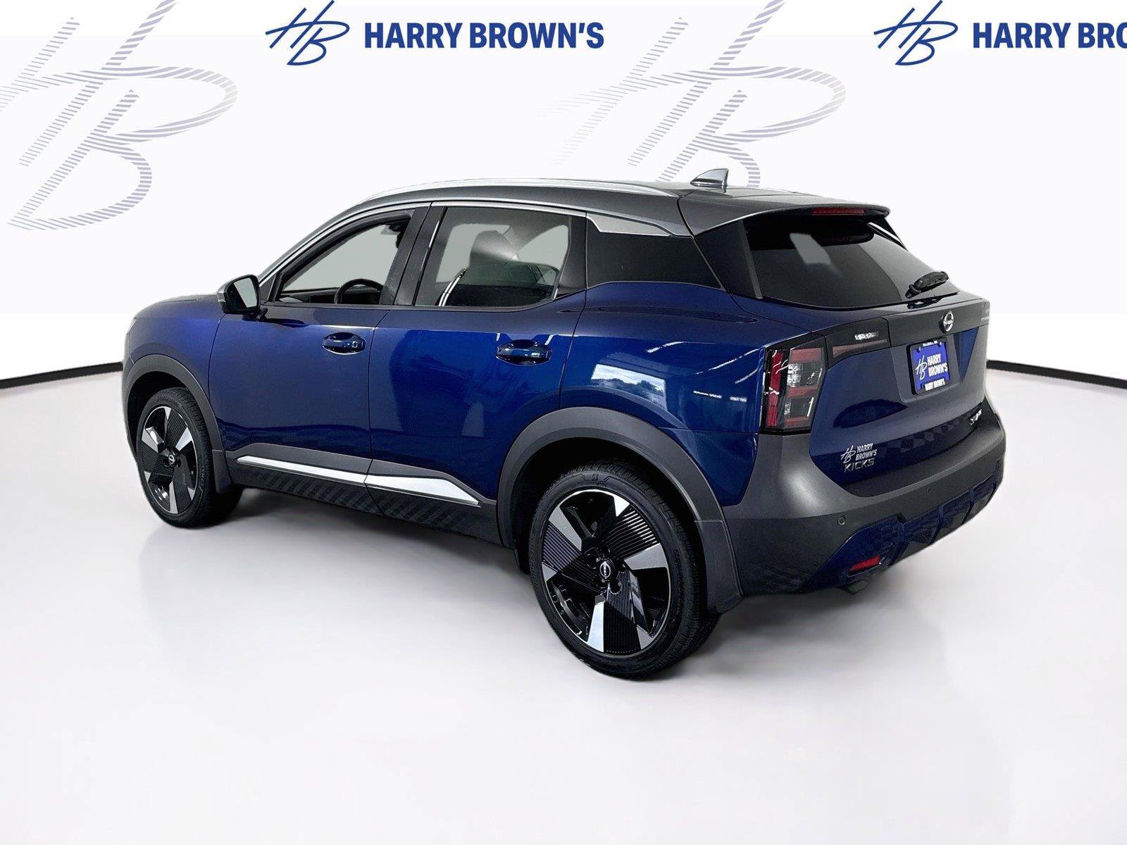 Used 2025 Nissan Kicks SR w/ Illumination Package AWD/4WD image 26