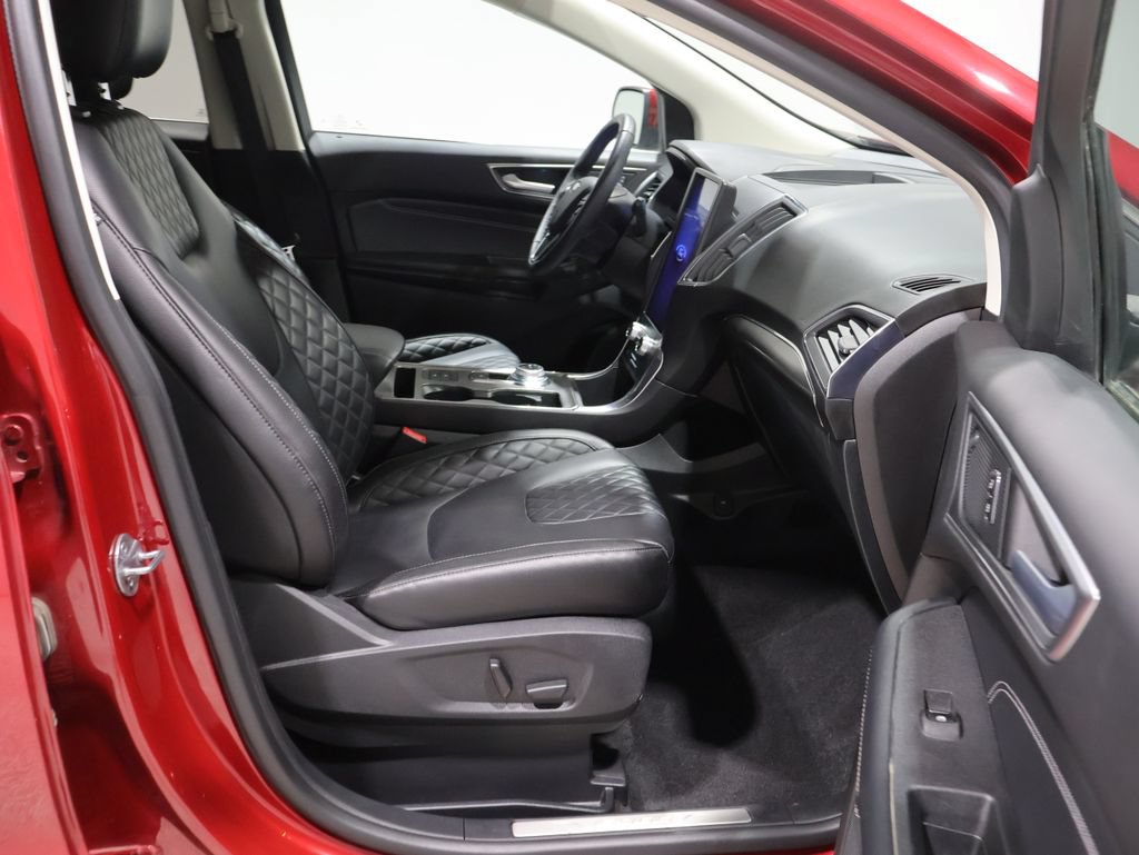 Used 2024 Ford Edge Titanium w/ Equipment Group 301A AWD/4WD image 21
