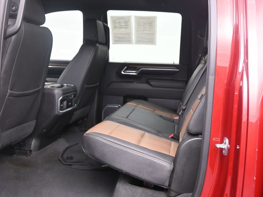 Used 2024 Chevrolet Silverado 2500 High Country w/ High Country Premium Package image 14
