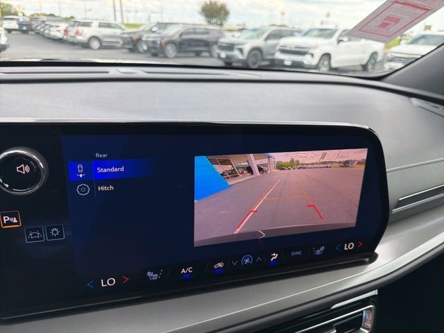 New 2026 Chevrolet Traverse LT image 14