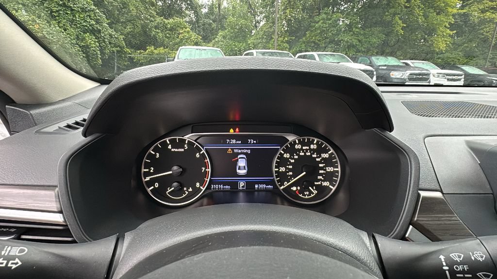 Used 2025 Nissan Altima 2.5 SV FWD image 18