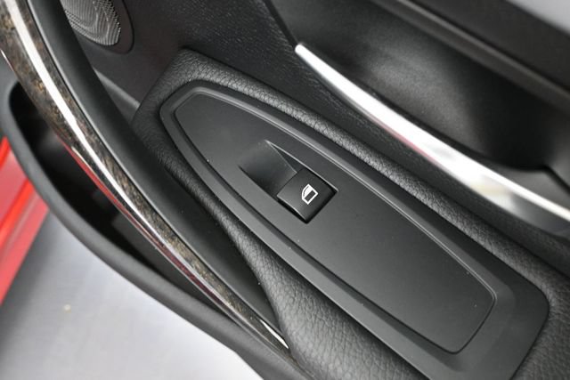 Used 2015 BMW 428i Coupe w/ M Sport RWD image 46