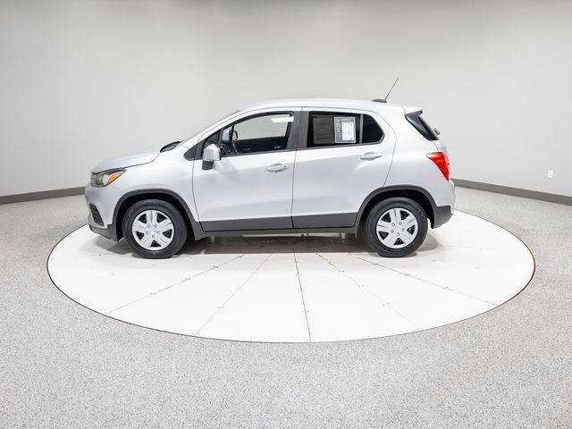 Used 2017 Chevrolet Trax LS w/ Fleet Convenience Package FWD image 33
