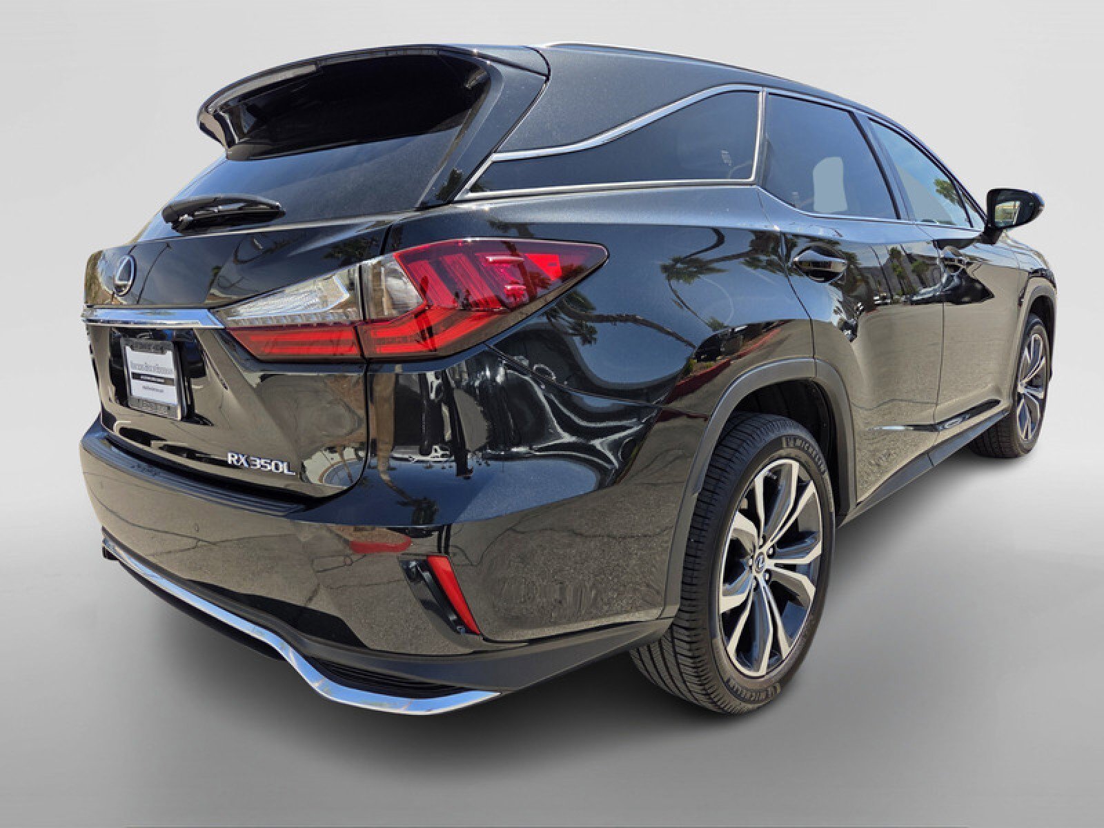 Used 2022 Lexus RX 350L FWD w/ Premium Package image 5
