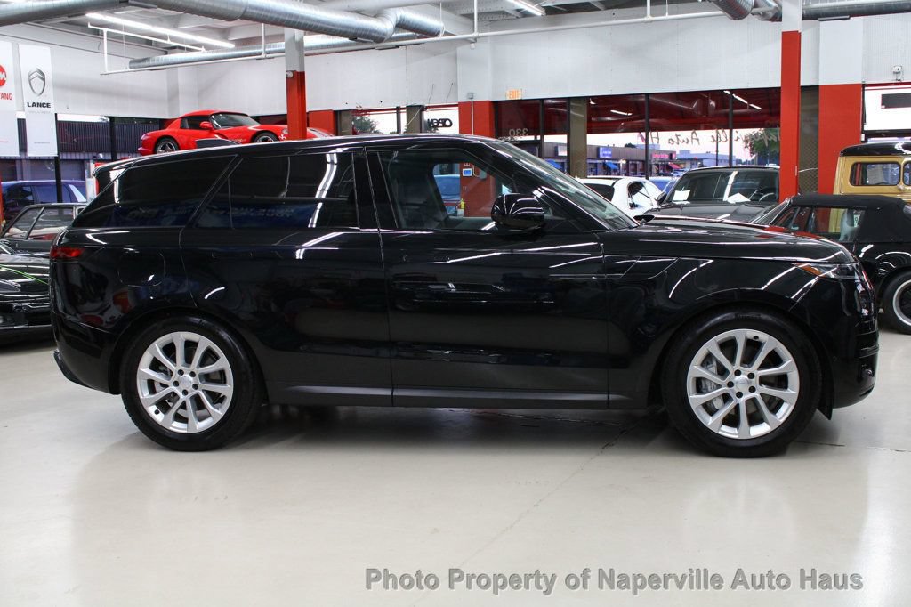 Used 2025 Land Rover Range Rover Sport SE AWD/4WD image 65