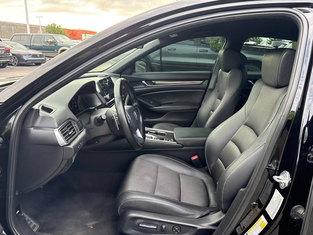 Used 2022 Honda Accord Sport image 13