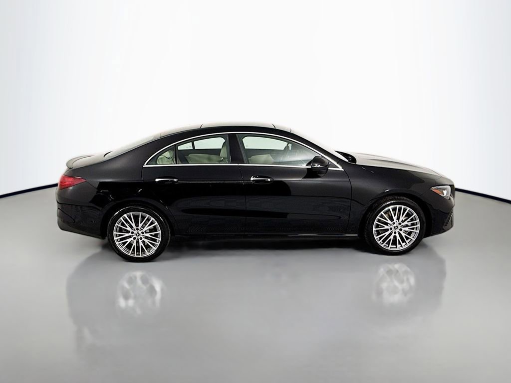Used 2025 Mercedes-Benz CLA 250 4MATIC image 8