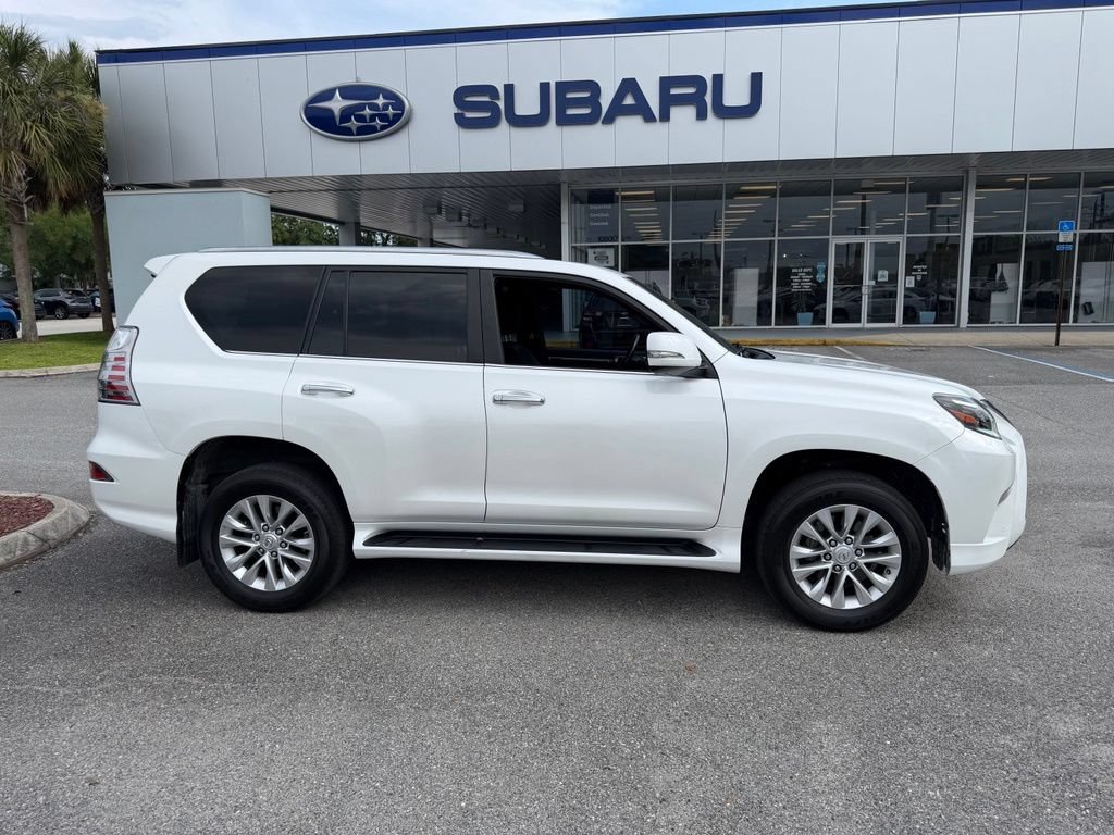 Used 2022 Lexus GX 460 Premium w/ Premium Package AWD/4WD image 2