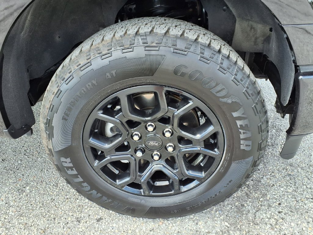 Used 2025 Ford F150 STX AWD/4WD image 9