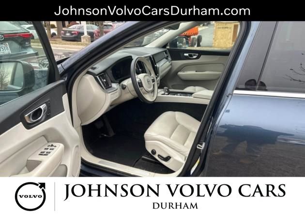 Used 2023 Volvo XC60 B5 Core w/ Climate Package image 7
