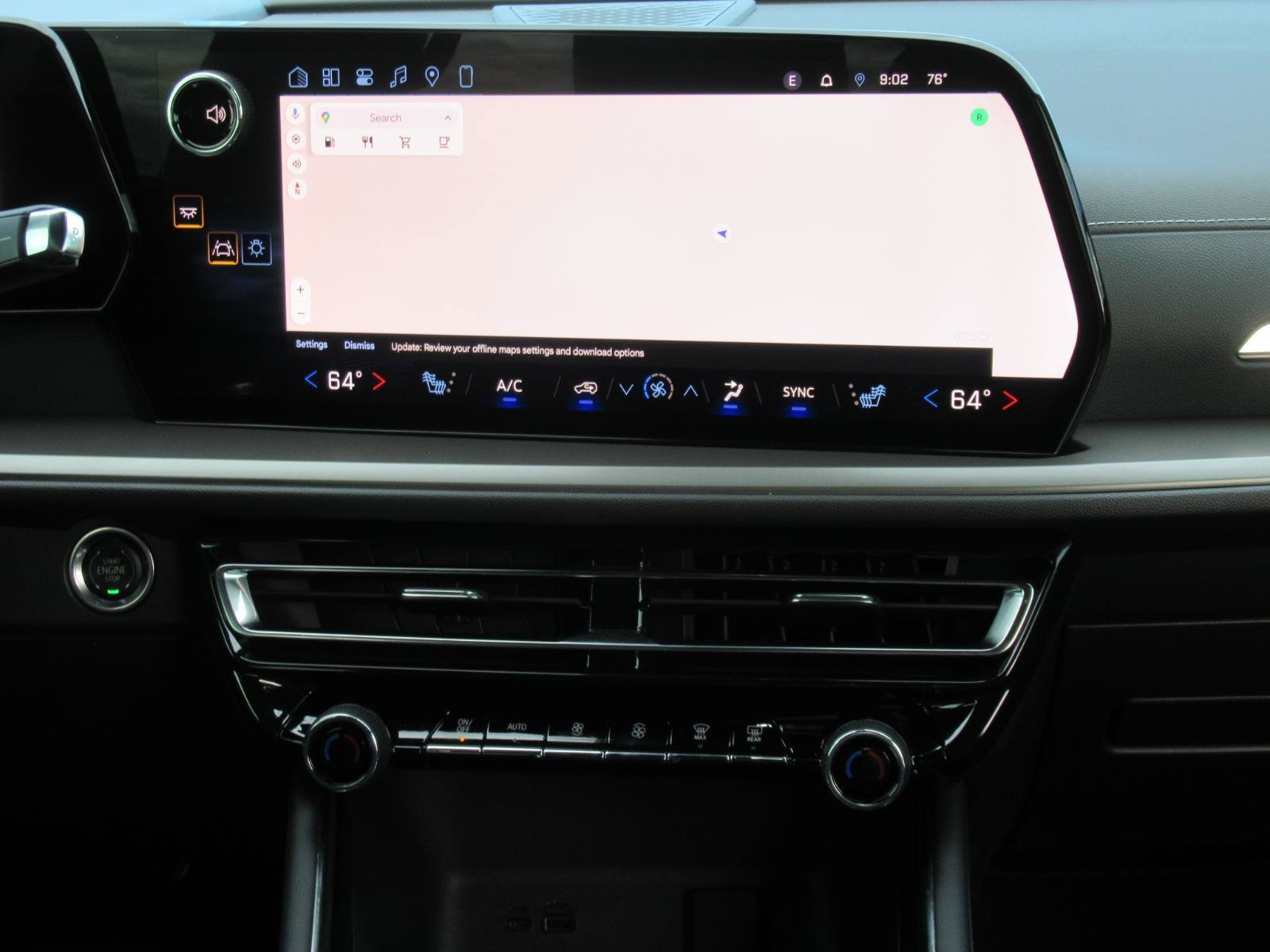 Used 2024 Chevrolet Traverse LT w/ Enhanced Driving Package FWD image 16