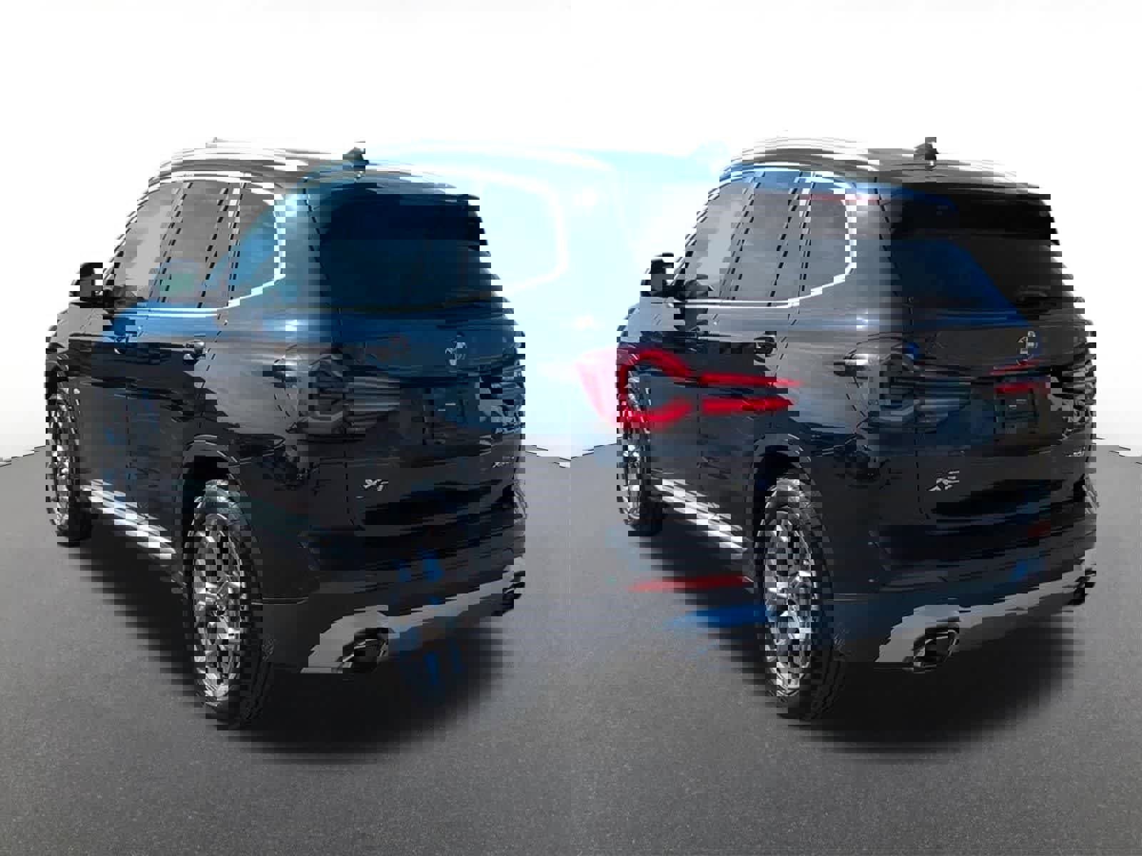 Used 2022 BMW X3 xDrive30i w/ Premium Package 2 image 4