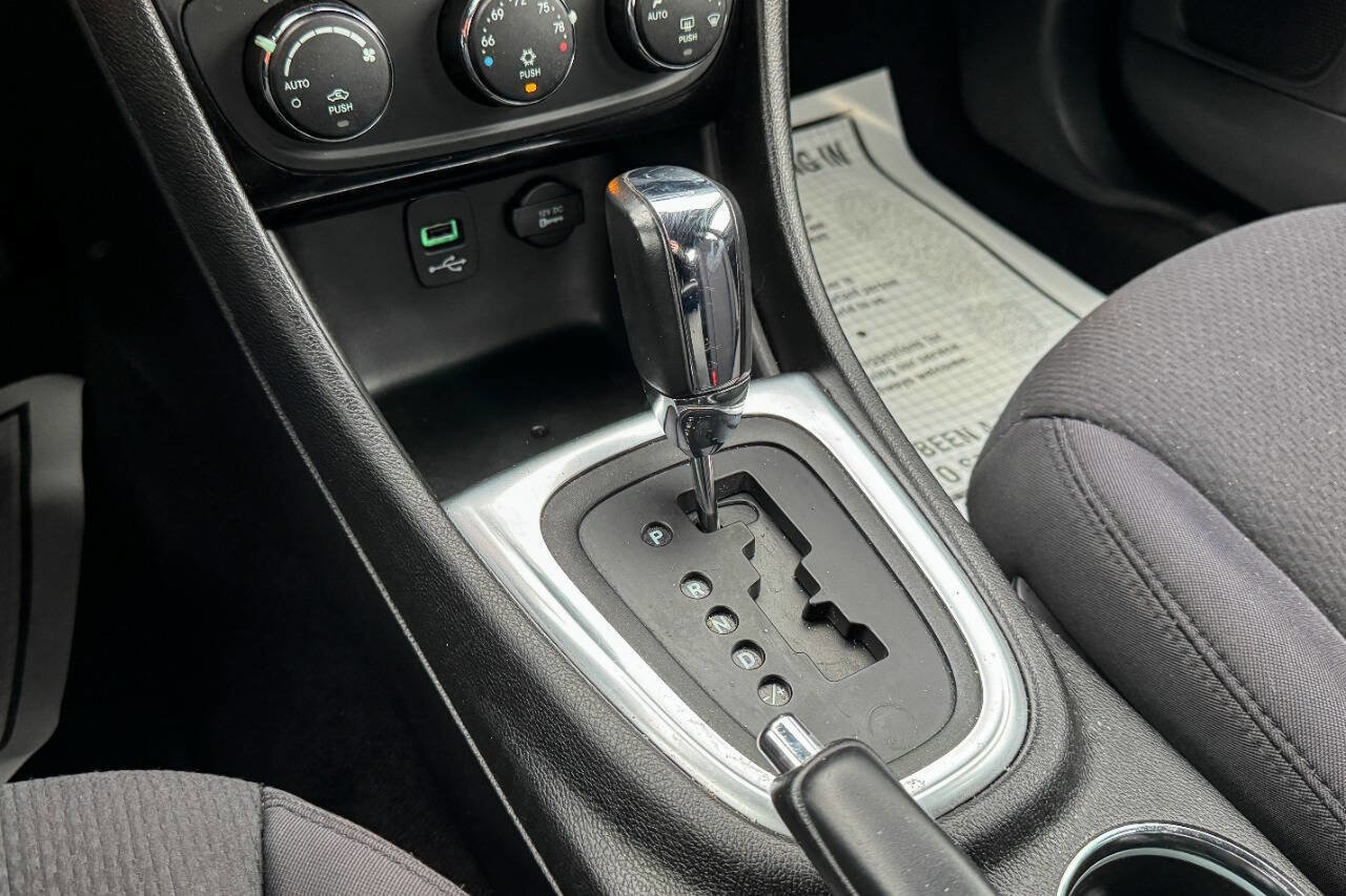 Used 2014 Chrysler 200 Touring w/ 200 S Group FWD image 26