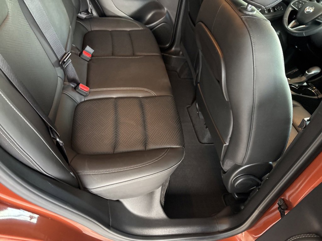 Used 2020 Buick Encore GX Essence image 23