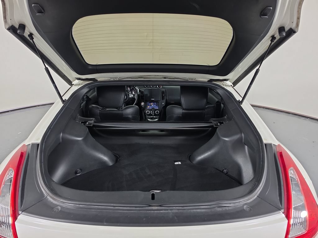 Used 2011 Nissan 370Z Touring RWD image 30