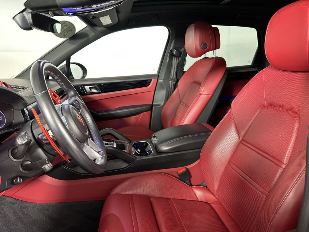 Used 2021 Porsche Cayenne image 7