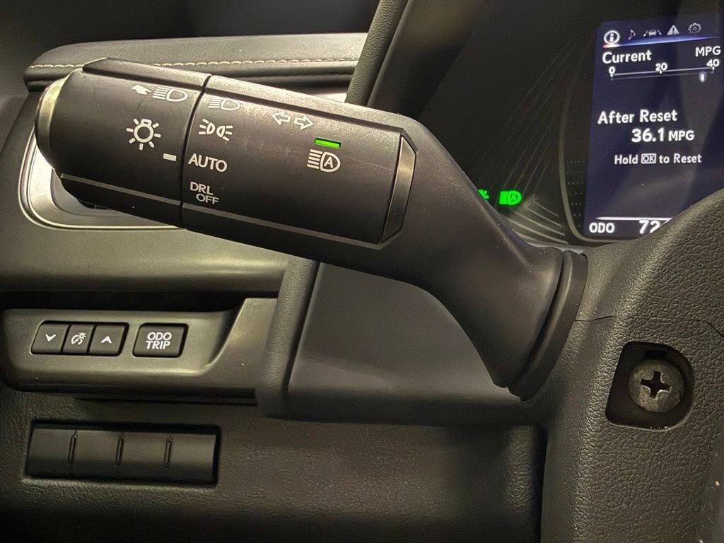 Used 2021 Lexus UX 200 w/ Accessory Package (Z1) FWD image 39