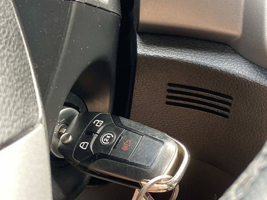 Used 2019 Ford Ranger XLT w/ Equipment Group 302A Luxury AWD/4WD image 32