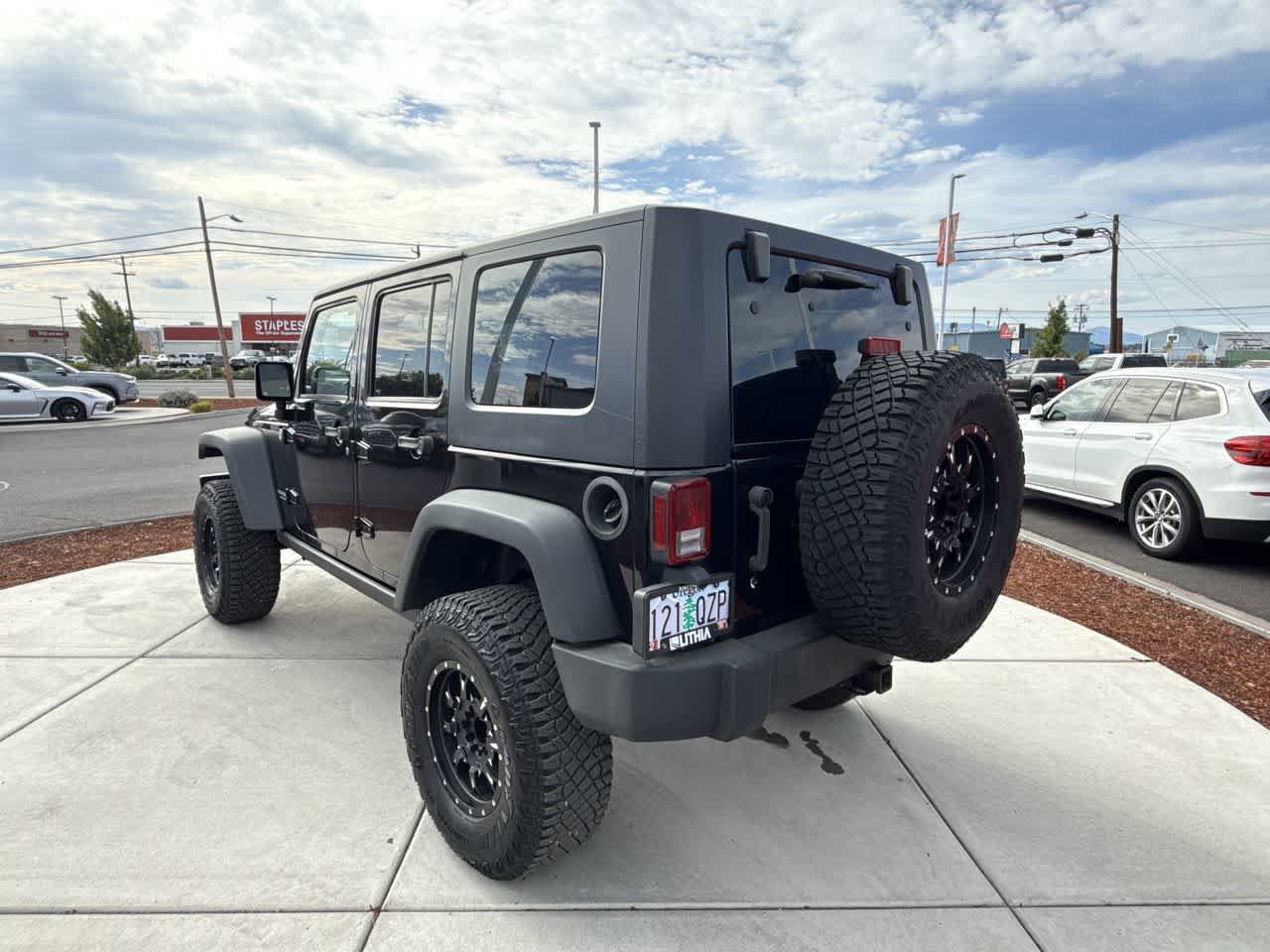 Used 2010 Jeep Wrangler Unlimited Sport AWD/4WD image 5