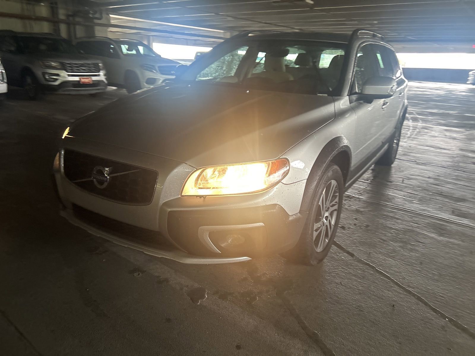 Used 2015 Volvo XC70 T5 Premier FWD image 3