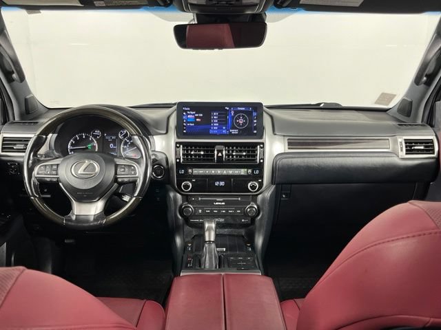 Used 2023 Lexus GX 460 Premium w/ Accessory Package AWD/4WD image 14