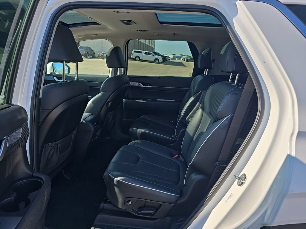 Used 2024 Hyundai Palisade Limited AWD/4WD image 19