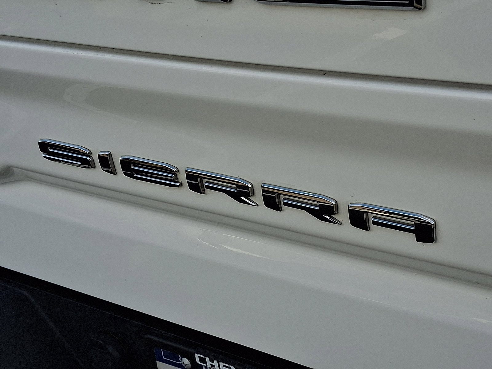 Certified 2025 GMC Sierra 1500 SLT image 31