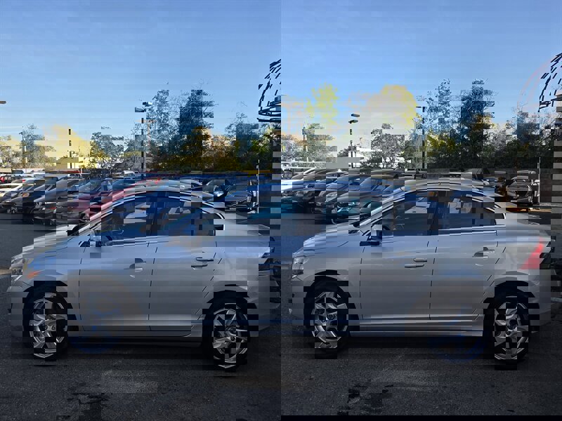 Used 2012 Volvo S60 T5 image 4