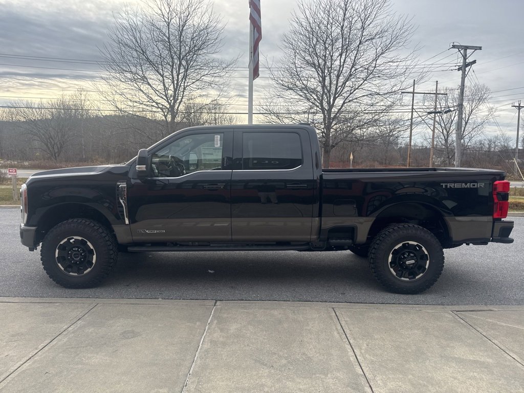 New 2026 Ford F250 King Ranch w/ Tremor Off-Road Package image 4