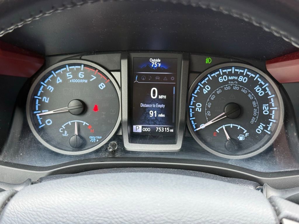 Used 2018 Toyota Tacoma TRD Sport image 15