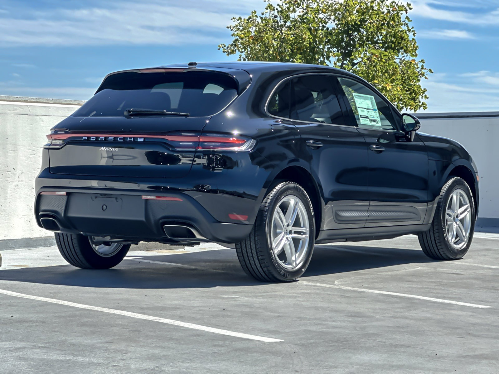 New 2026 Porsche Macan AWD/4WD image 9