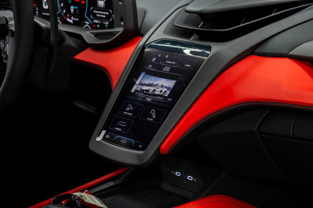 Used 2024 Lamborghini Revuelto image 36