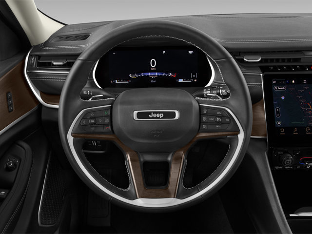 Used 2024 Jeep Grand Cherokee L Summit AWD/4WD image 8