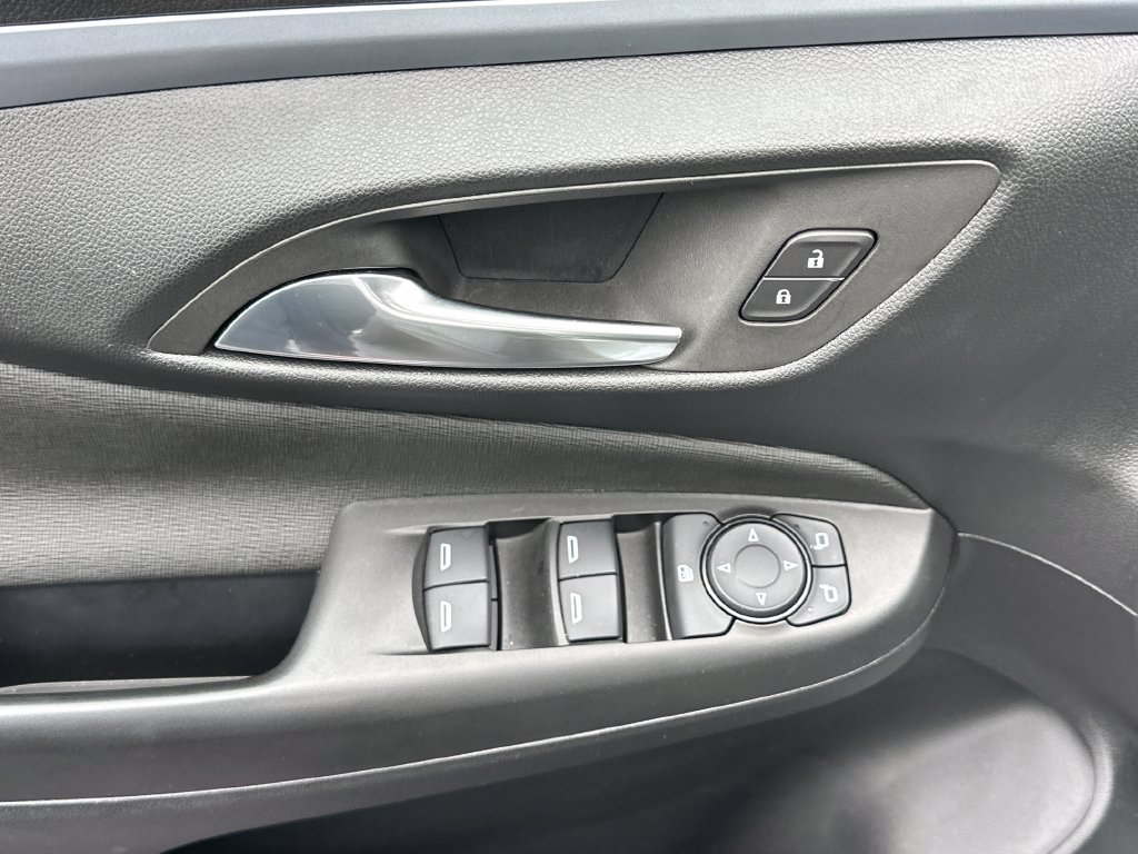 Used 2025 Buick Envista Preferred w/ Convenience I Package FWD image 14