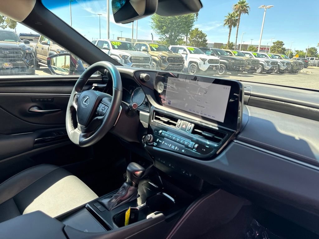 Used 2025 Lexus ES 350 w/ Premium Package FWD image 23