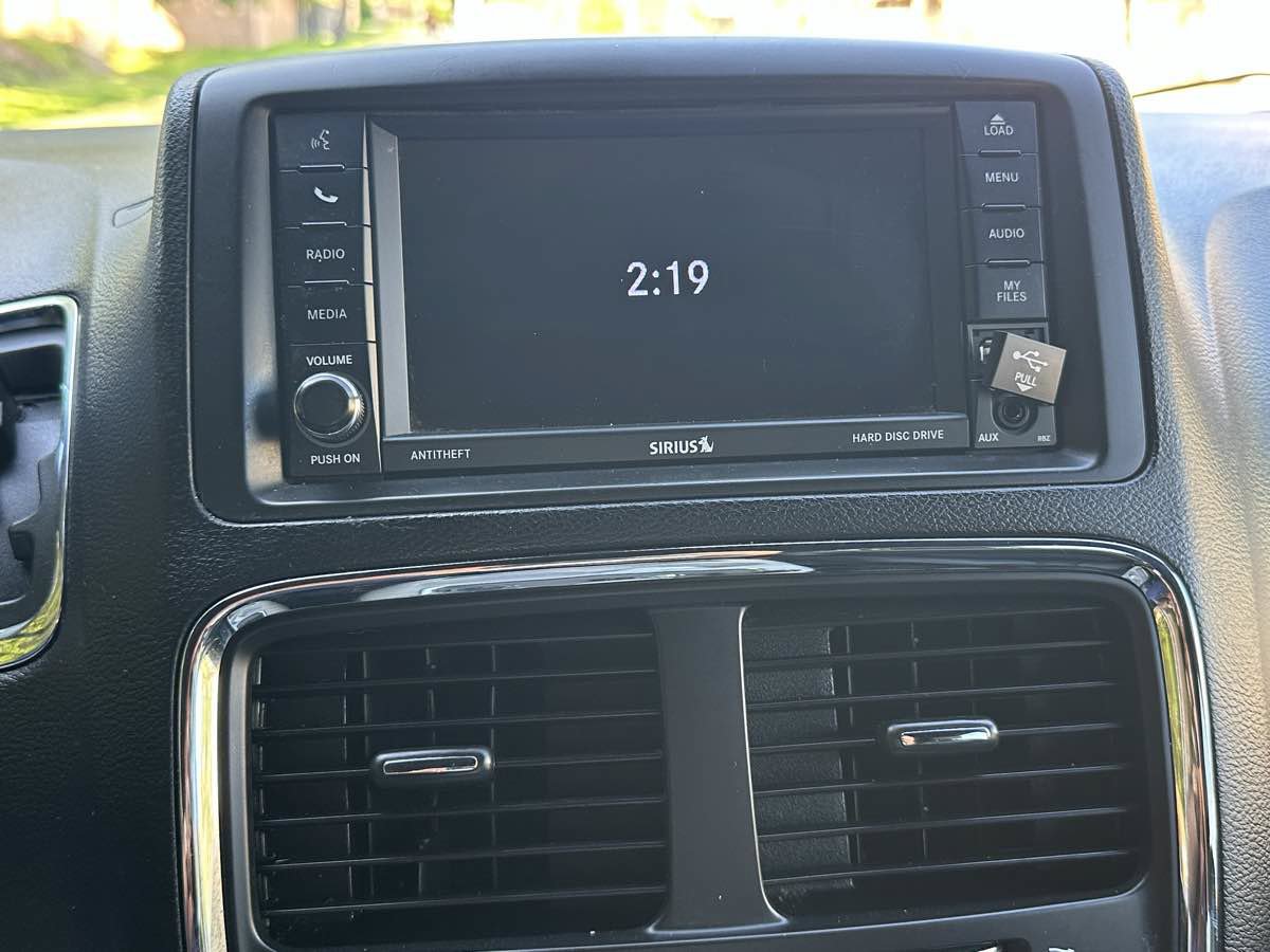Used 2020 Dodge Grand Caravan SXT FWD image 29