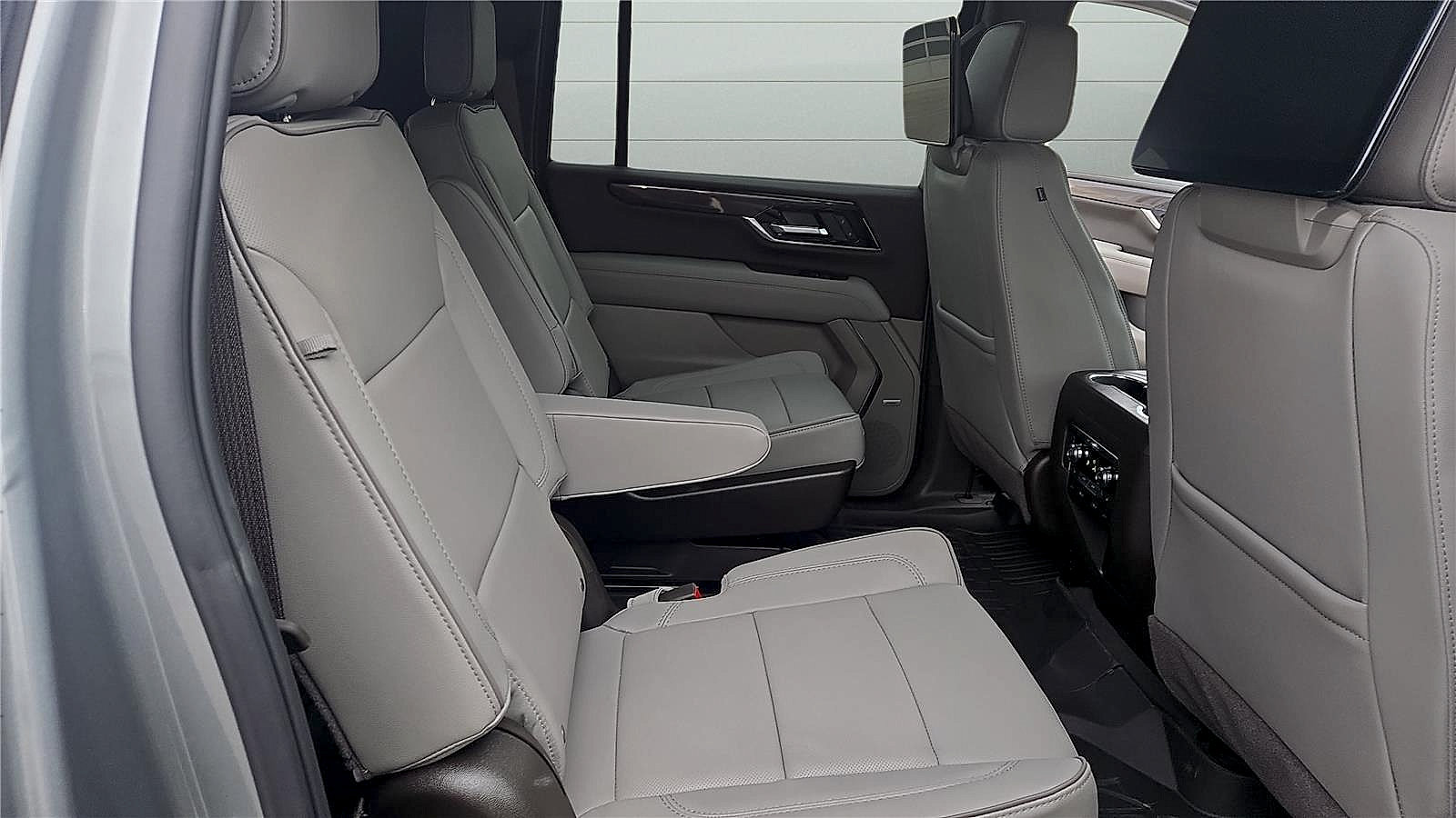 New 2026 GMC Yukon XL Elevation w/ Elevation Premium Package AWD/4WD image 26