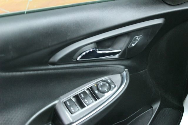 Used 2021 Chevrolet Malibu LT image 12