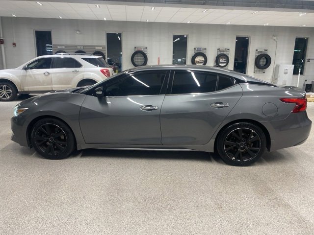 Used 2018 Nissan Maxima Platinum image 11