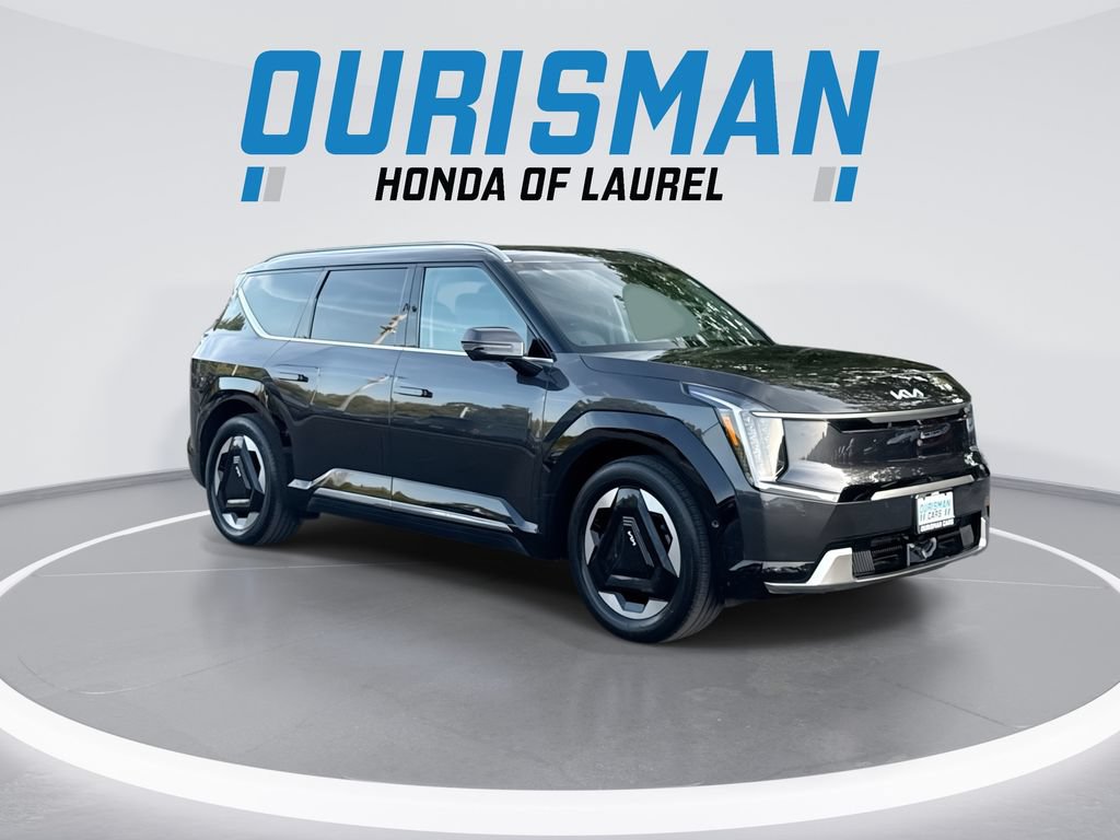 Used 2024 Kia EV9 Land AWD/4WD image 2