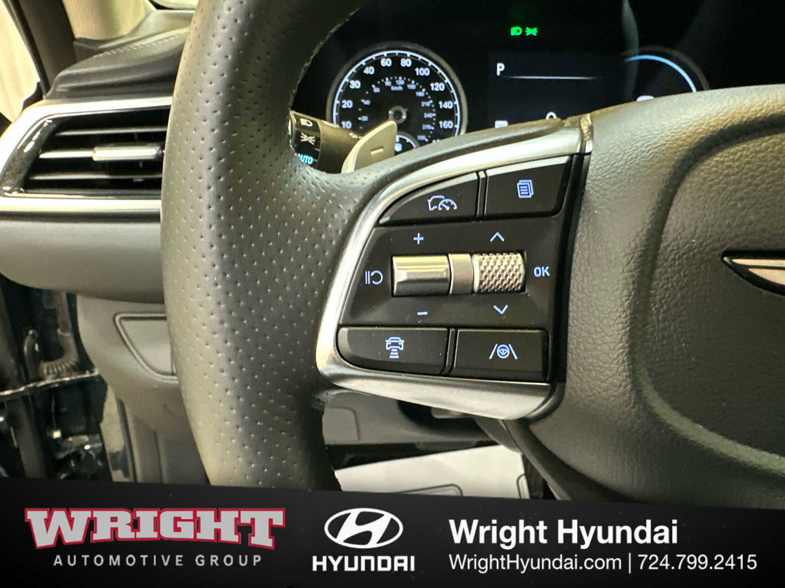 Certified 2025 Genesis G70 2.5T image 22