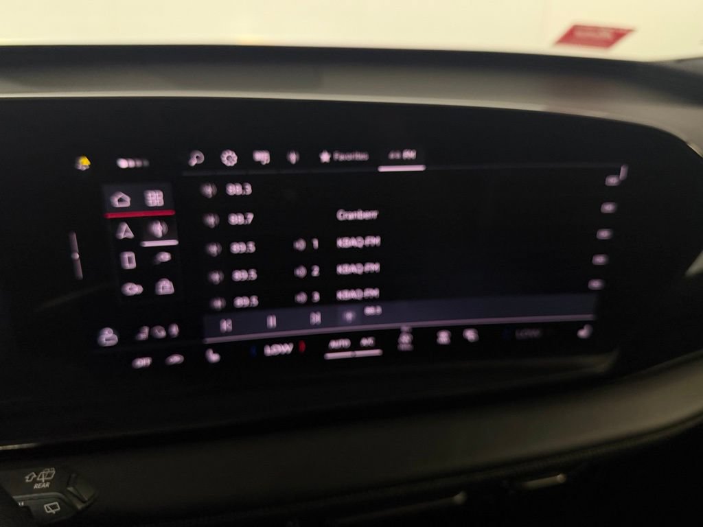 Used 2025 Audi Q6 e-tron Premium w/ Convenience Package AWD/4WD image 20