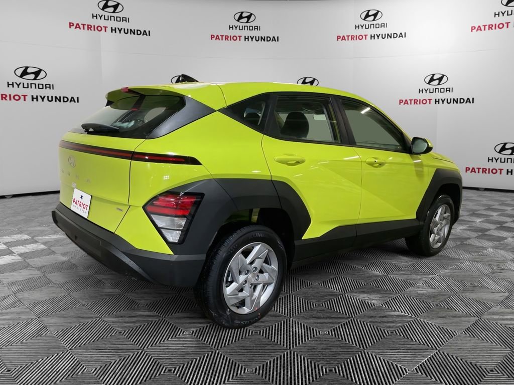 New 2026 Hyundai Kona SE AWD/4WD video 4