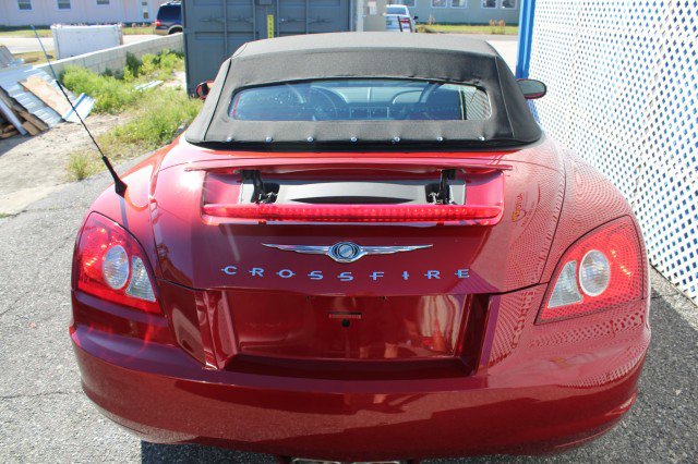 Used 2007 Chrysler Crossfire Convertible w/ Special Edition Group image 9