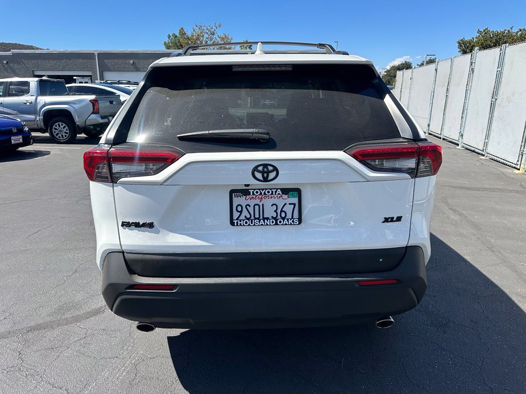 Used 2025 Toyota RAV4 XLE FWD image 3