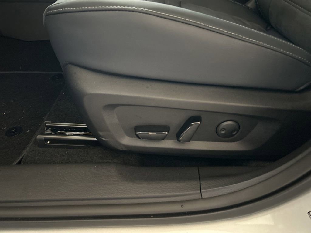 New 2026 Mitsubishi Outlander SE image 40