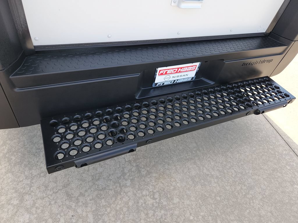Used 2024 Chevrolet Brightdrop 400 w/ Commercial Equipment Package AWD/4WD image 37