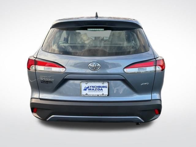 Used 2022 Toyota Corolla Cross L image 5